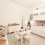 فندق مبيت وإفطار Chiaia Bridge 4*