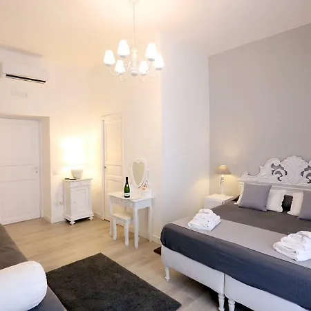 Nocleg ze śniadaniem Chiaia Bridge Neapol